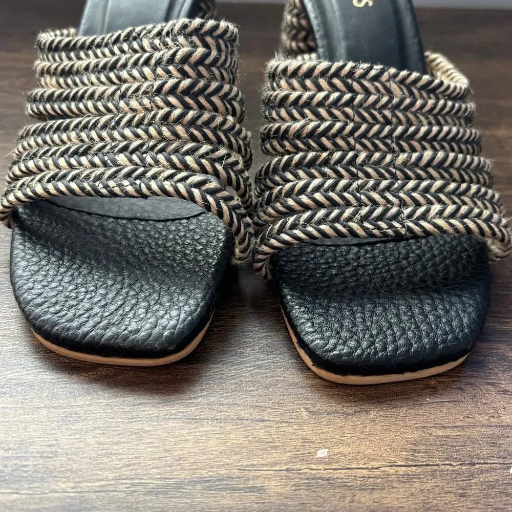 Kaanas Jakarta Mule Sandal - size 6